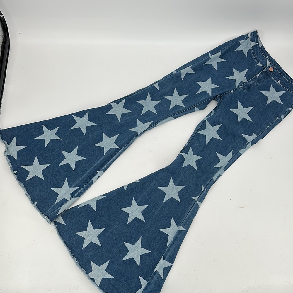 Native Daughters Flare leg denim pant size medium Star design